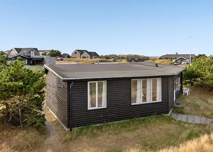 Jules - 300m From The Sea By Interhome *